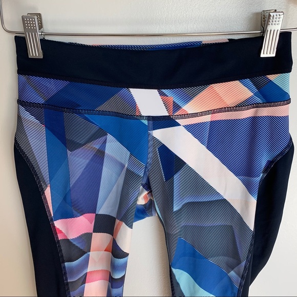 Athleta Sonara Electric Geo Leggings. XS - Picture 7 of 12